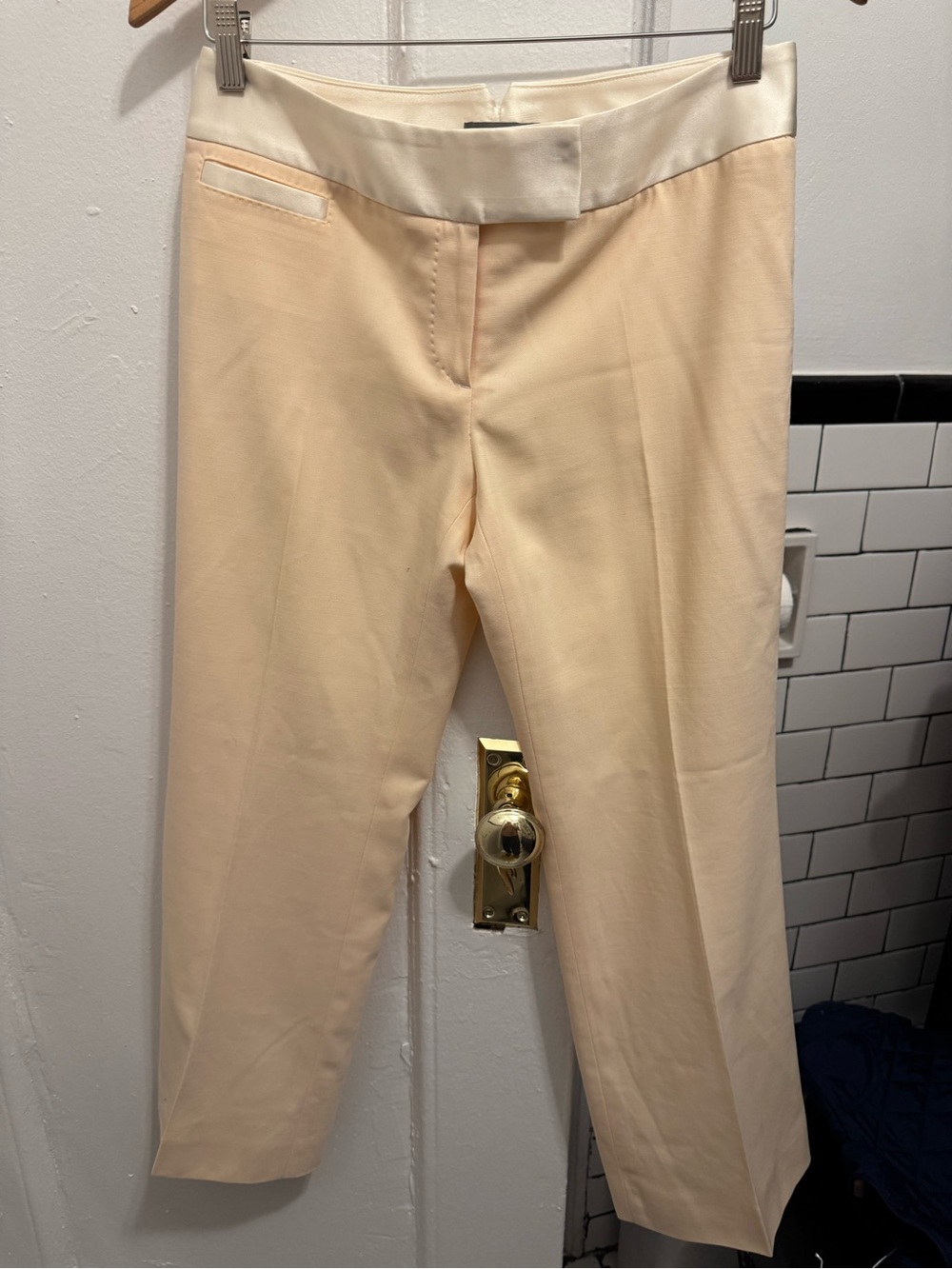 Ann Taylor Cream Cropped Tailored Pants